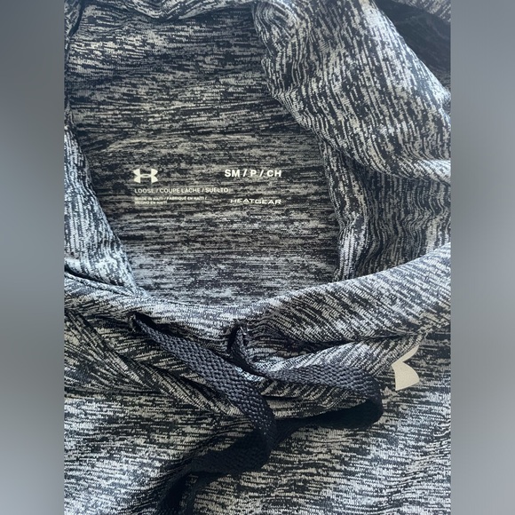 Under Armour hooded long-sleeve - Picture 3 of 5